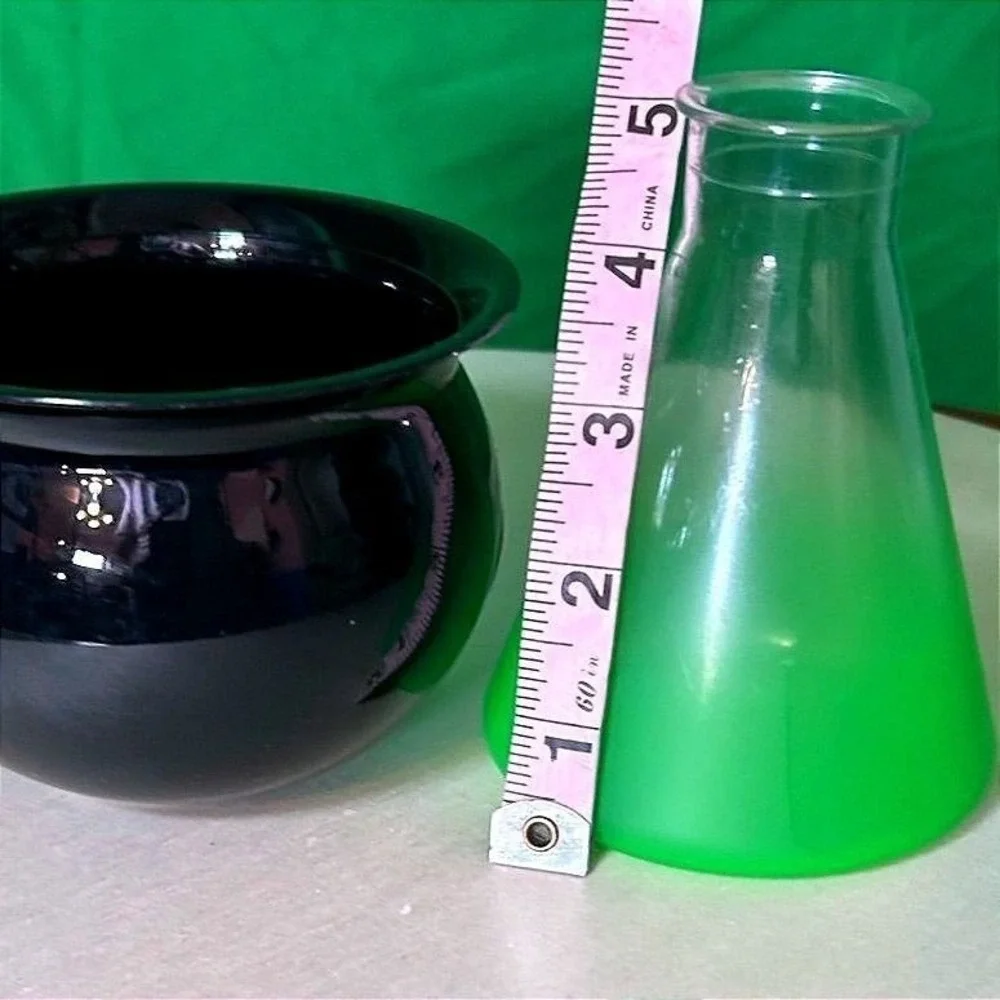Halloween Cauldron & Potion Bottle‎ Plastic Decor Set Witch Prop